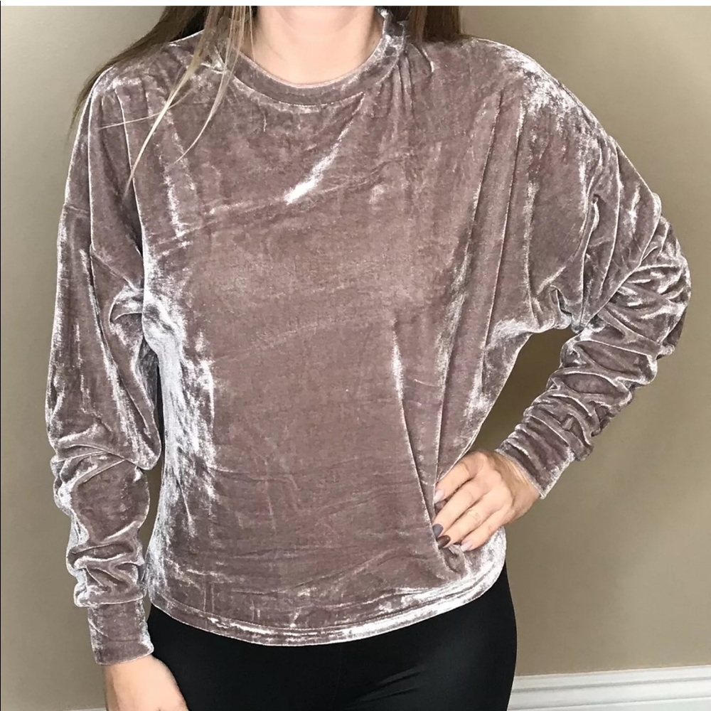Tvayo 🍉 Velvet Sweatshirt